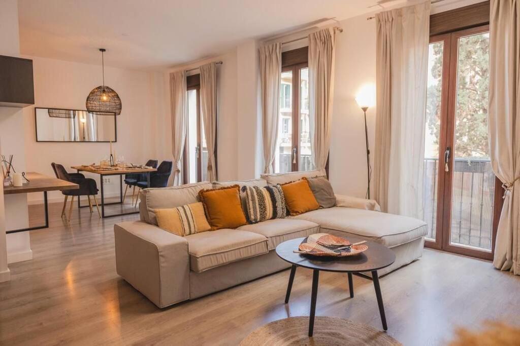 Apartamento Centro Ciudad マラガ エクステリア 写真